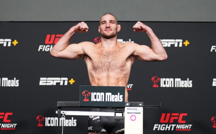 Ветеранът Стрикланд се завърна в UFC с победа