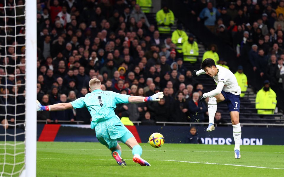 Полицията в Лондон е започнала разследване на инцидента с вратаря