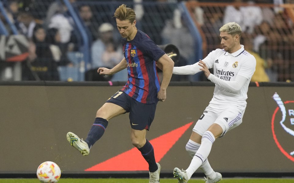 Отборите на Реал Мадрид и Барселона играят при резултат 0:0