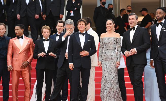  Част от екипа на 