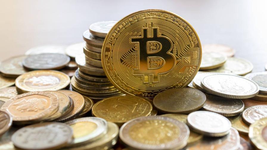 Хакерът, разбил профила на Обама, дължи 4,1 млн. лири в биткойн