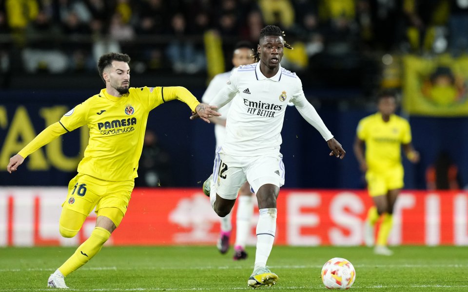 Лидерът в английската Висша лига – Арсенал, се интересува от