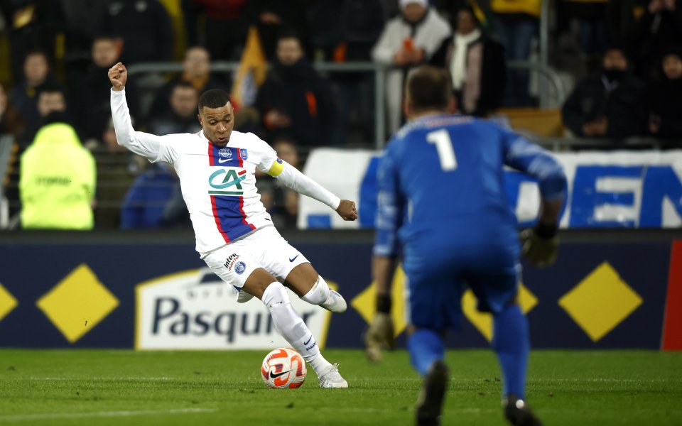 — Presnel Kimpembe (@kimpembe_3) Според “Льо Паризиен в йерархията в