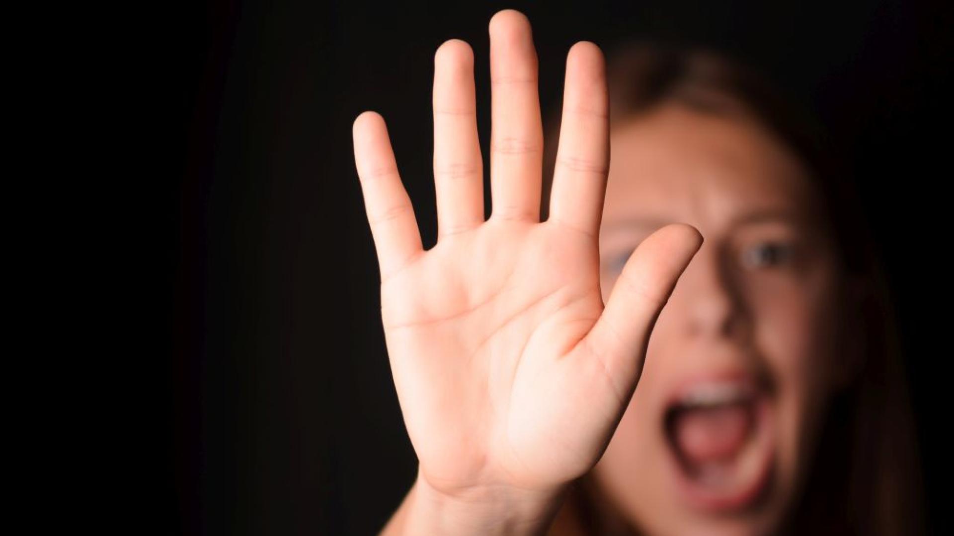 Родители на петокласничка твърдят че дъщеря им е малтретирана от