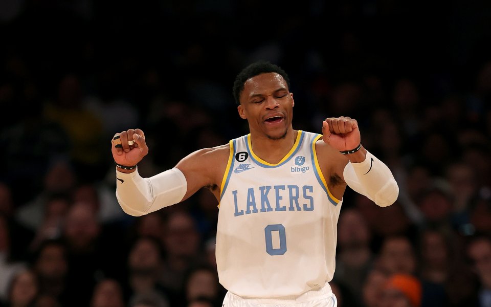 Лос Анджелис Лейкърс намери начин да се раздели с гарда