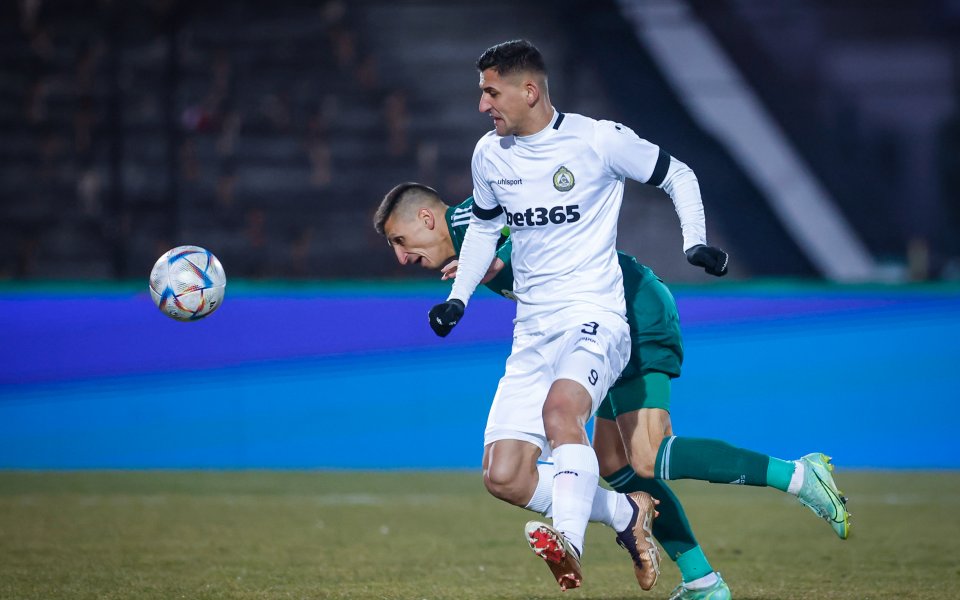 Реализиралият един от двата гола при успеха на Славия над