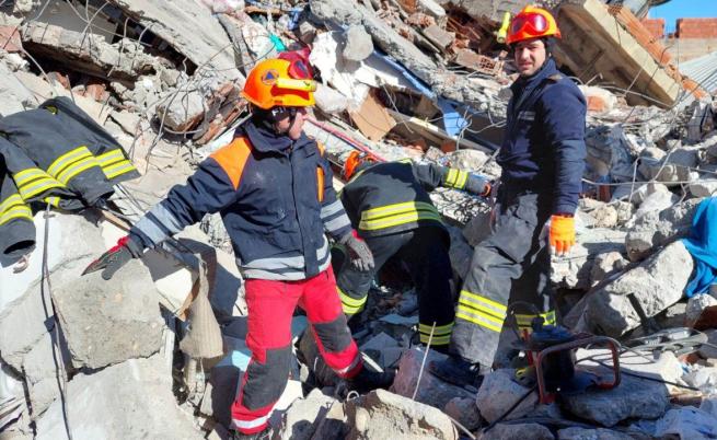 Над 50 000 са жертвите на земетресенията в Турция