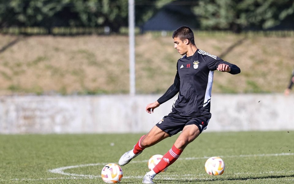 Млад български талант се отчете с гол за юношите на Бенфика