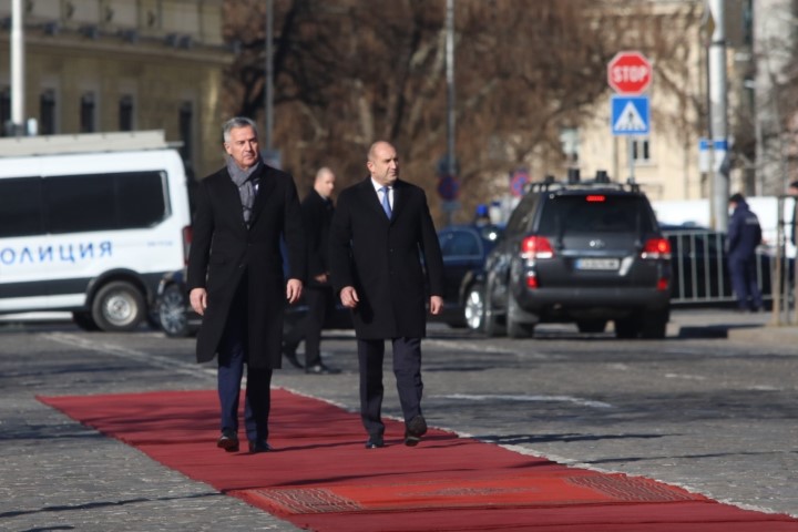 <p>Държавният глава на Черна гора Мило Джуканович на посещение у нас</p>