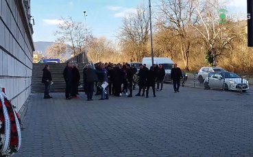 Кирил Ивков, Димитър Пенев и целият отбор на ЦСКА пристигнаха