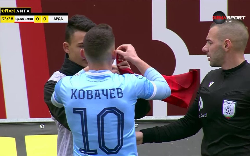 Силният вятър в Бистрица по време на срещата между ЦСКА