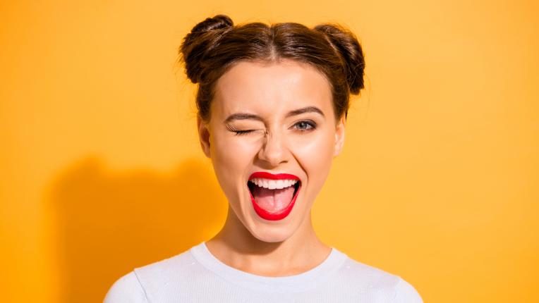  Изберете червило в тези 7 цвята, с цел да наподобяват зъбите ви по-бели 