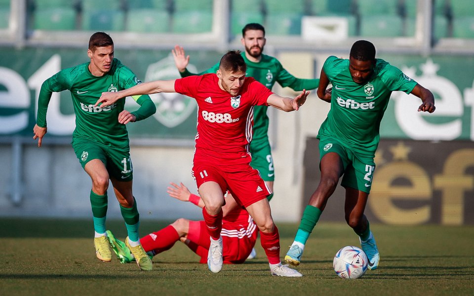 Лудогорец и Пирин играят при 0:0 на Хювефарма Арена в