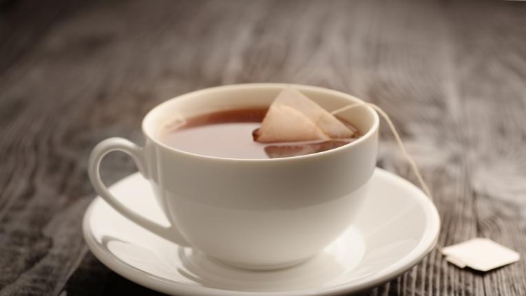  Как да си създадем терапия за очи с чаени торбички 