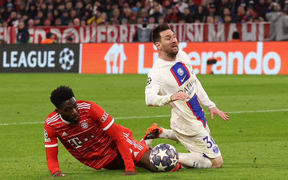 Отборите на Байерн Мюнхен и Пари Сен Жермен играят при