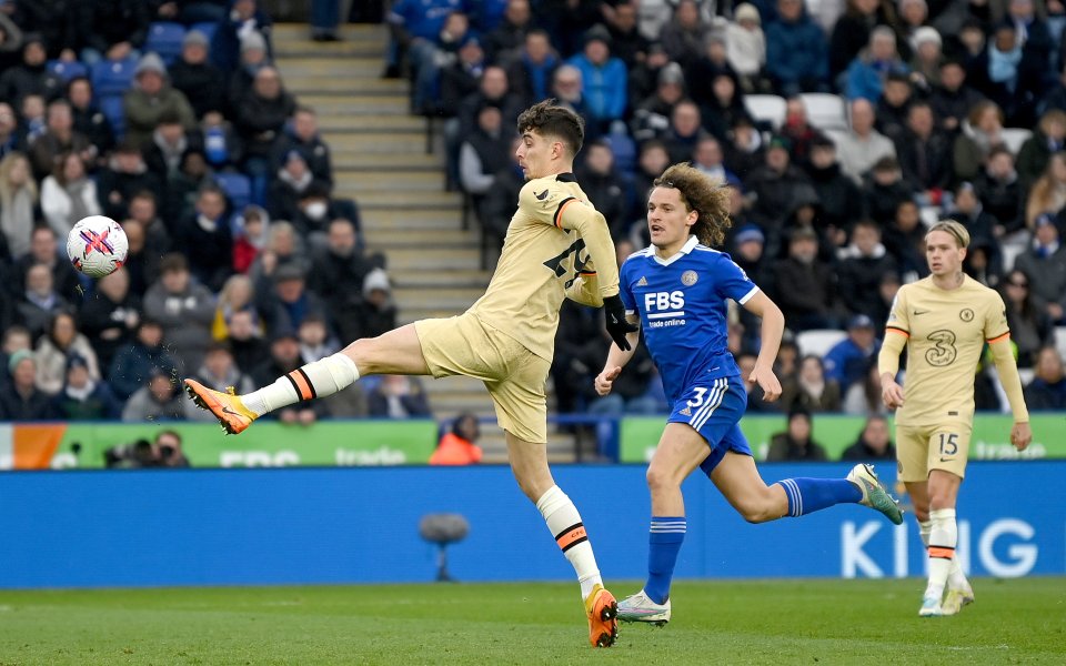 Отборите на Лестър и Челси играят при резултат 1:3 в един