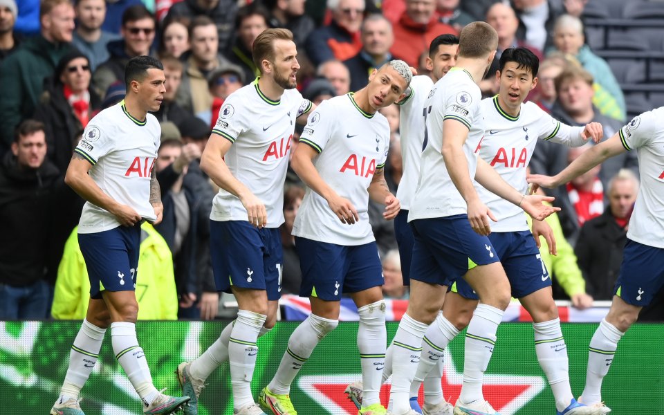 Тотнъм победи Нотингам с 3:1 в мач от 27-я кръг