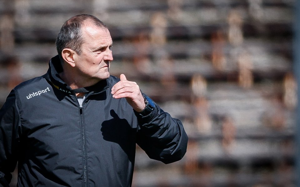 Треньорът на Славия – Златомир Загорчич, все по-сериозно обмисля напускане