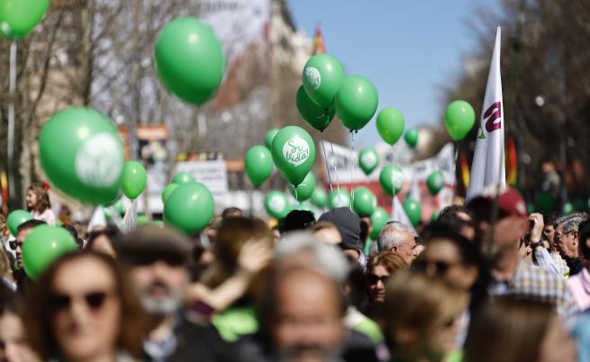 Хиляди хора протестираха в Мадрид против абортите