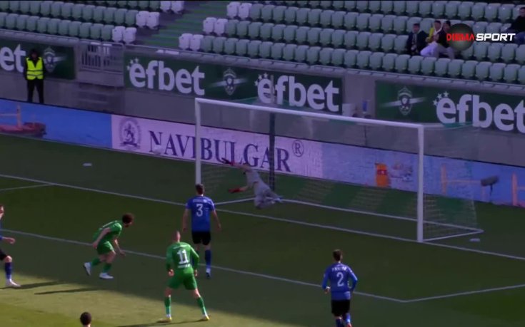 Страхотният рефлекс на Иван Дюлгеров срещу Лудогорец