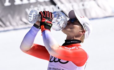 Марко Одермат спечели последния старт за сезона в супергигантския слалом