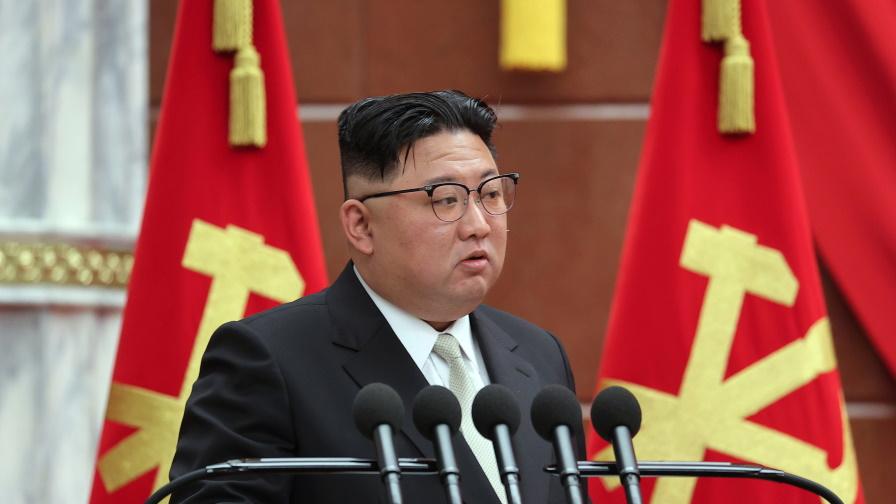 Ким Чен-ун призова за готовност за ядрени удари срещу САЩ и Южна Корея