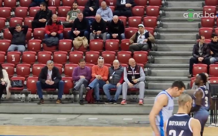 Вили Вуцов сред зрителите за първия 1/4 финал на efbet Купа на България
