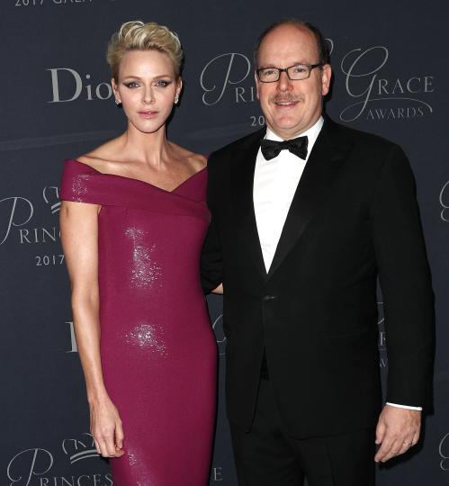 Любовта на принцеса Шарлийн и принц Албер през годините - снимка 22