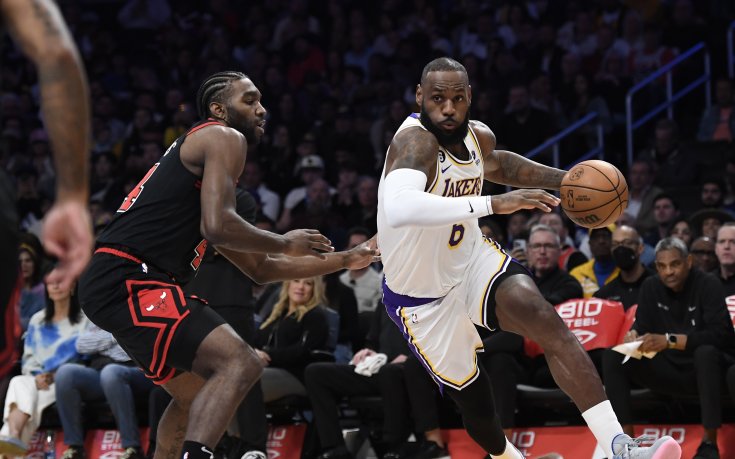 ЛеБрон се завърна в игра при загуба на Лейкърс от Булс