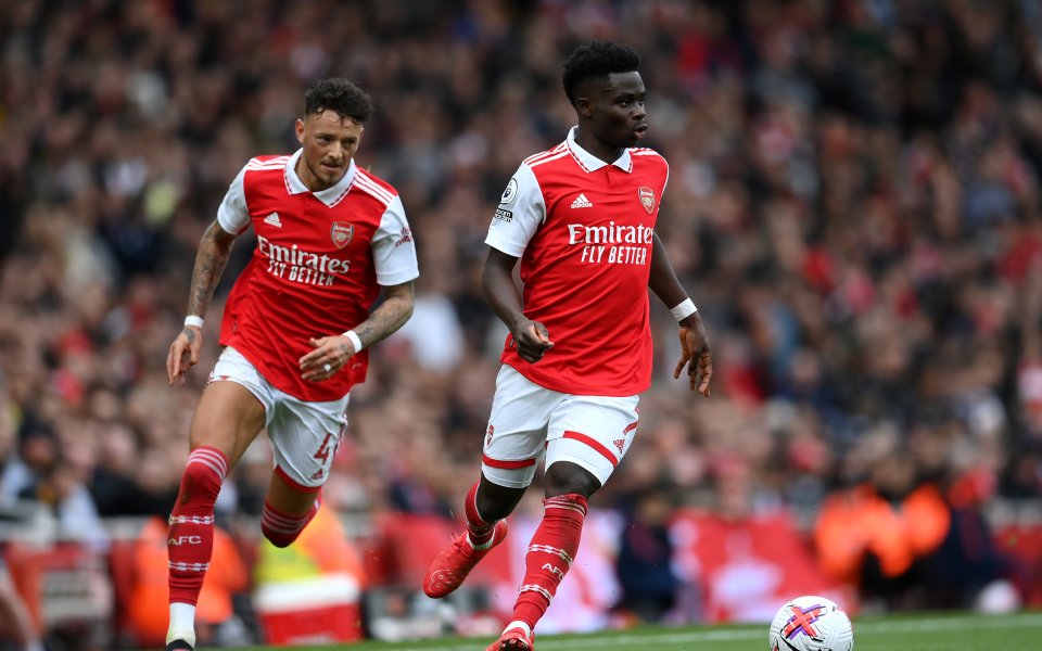 Букайо Сака е от вече близо година в преговори с