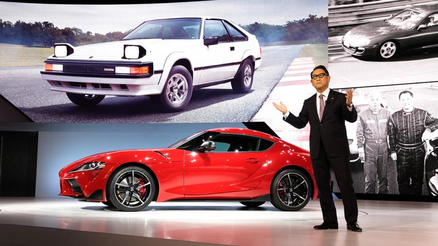 Акио Тойода бе един от най-ярките критици на електромобилите (Тойода по време на автомобилното изложение в Детройт през 2019 г.)