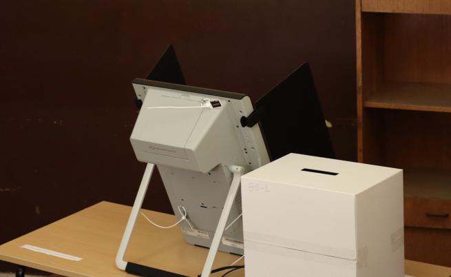 ЦИК: 65 машини за гласуване не работят