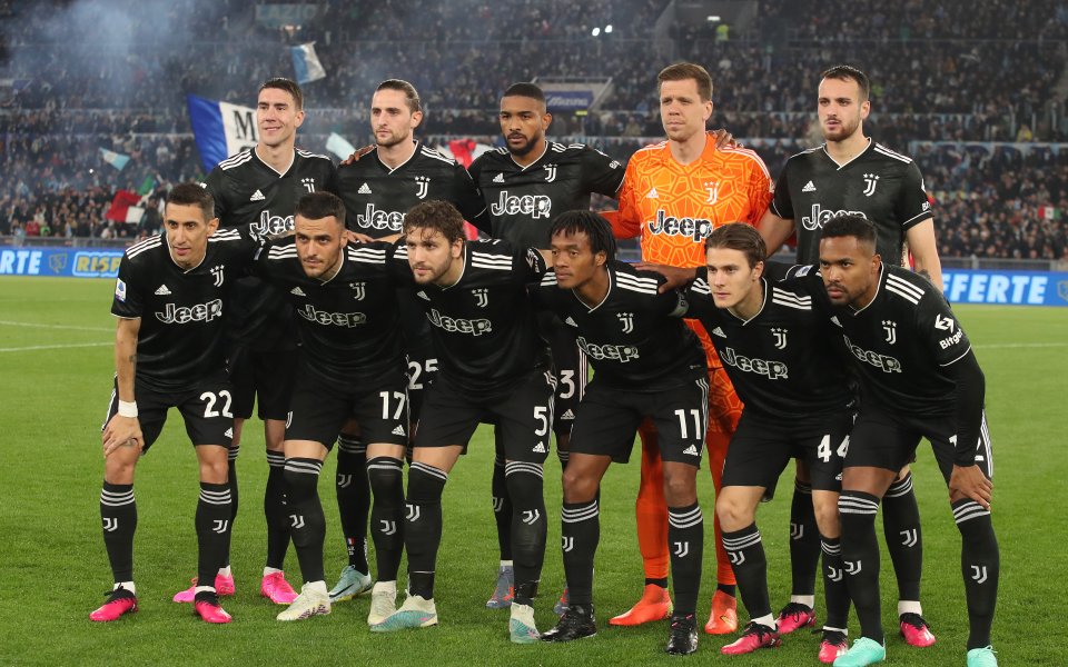 Наполи се е запътил към историческа първа титла от сезон