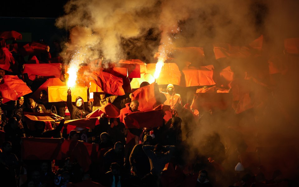 Фенове на Партизан пристигнаха в столицата, за да подкрепят ЦСКА