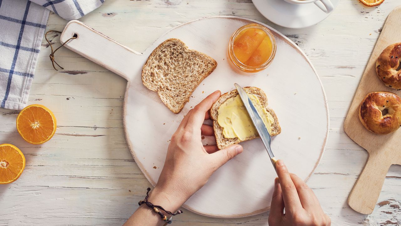 <p>Пропускането на закуска лишава мозъка ти от горивото, от което се нуждае, за да функционира добре.&nbsp;</p>