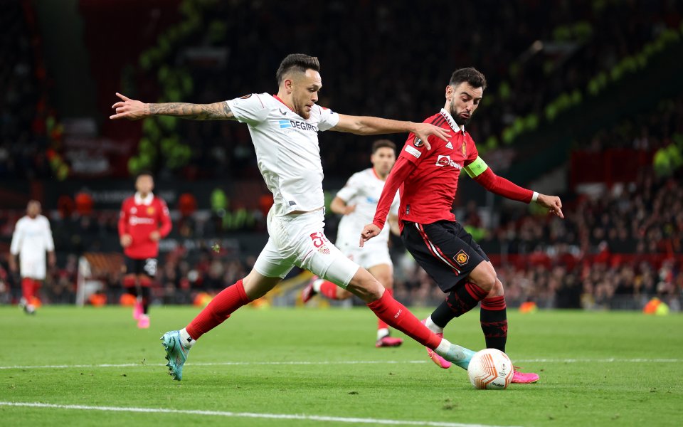 Отборите на Манчестър Юнайтед и Севиля играят при резултат 2:0 в