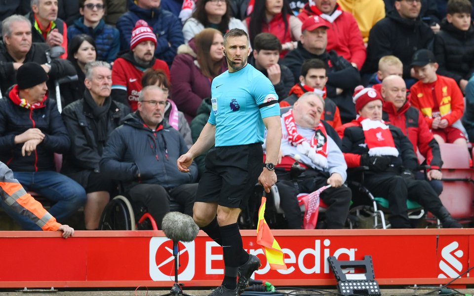 Футболната асоциация взе решение да не наказва страничния рефер Константин