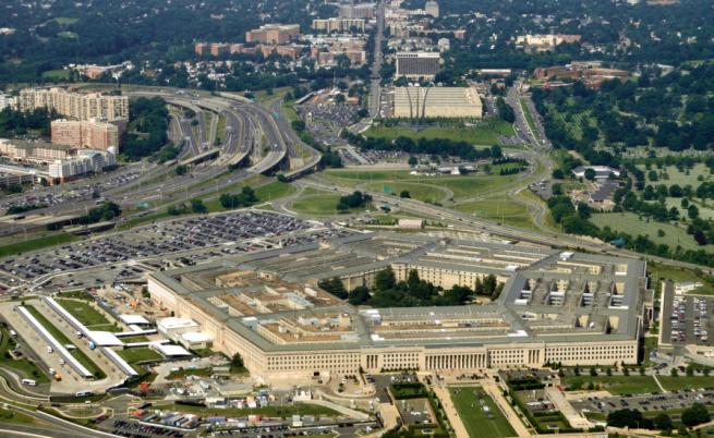 В САЩ арестуваха 21-годишен за изтичането на секретните документи на Пентагона
