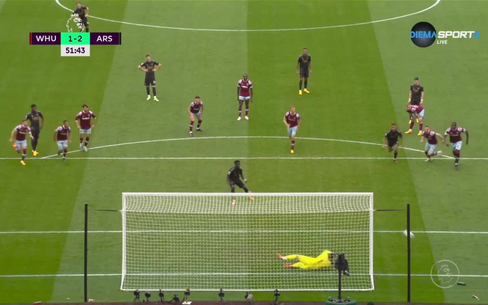 Звездата на Арсенал Букайо Сака пропусна от бялата точка при