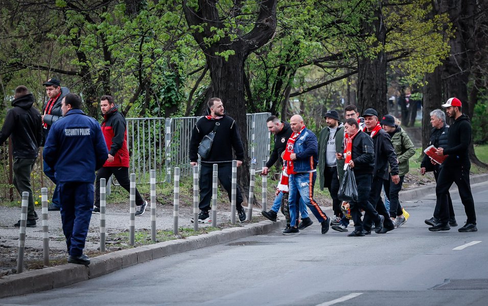 Феновете на ЦСКА организираха шействие преди дербито с Левски1