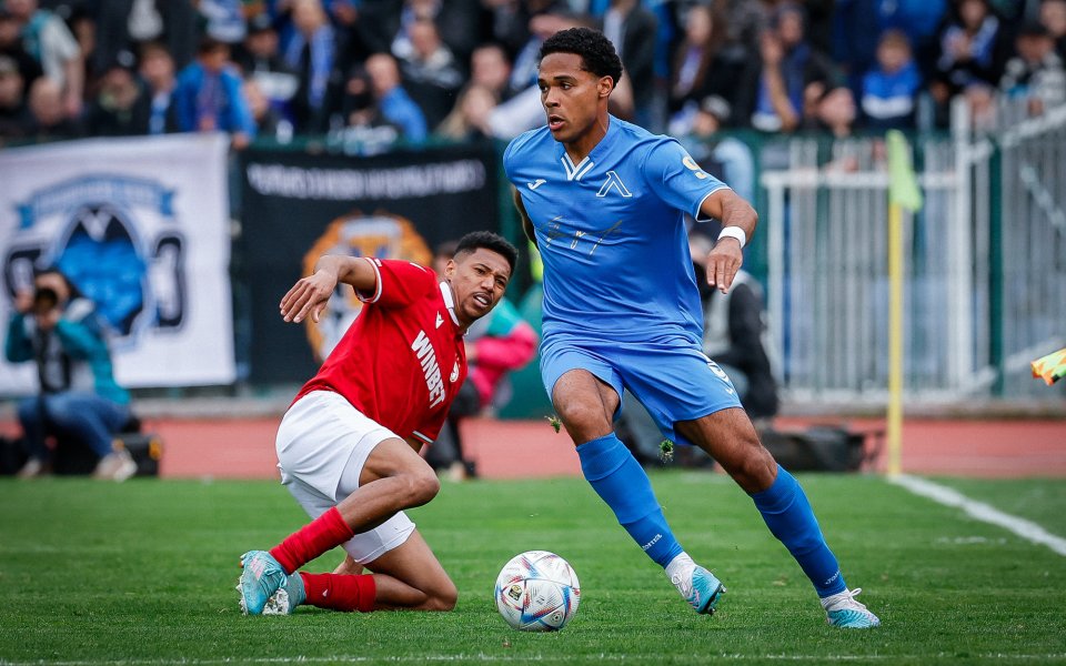 ЦСКА и Левски не успяха да излъчат победител в голямото