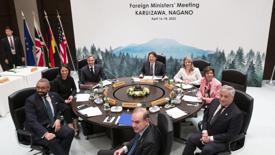 Г-7 се зарича да накара страните, помагащи на Русия за инвазията ѝ в Украйна, "да си платят"