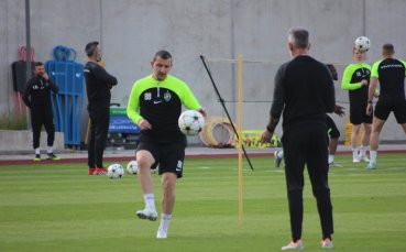 Халфът на Лудогорец Тодор Неделев започна тренировки с топка