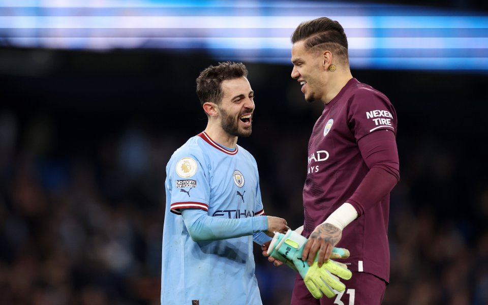 Ederson is an absolute menace!
