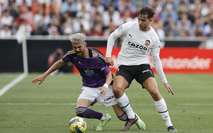 Валенсия изплува от зоната на изпадащите след драматичен обрат