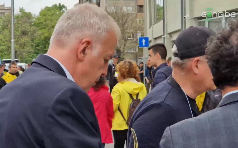 Мажоритарният собственик на Левски - Наско Сираков, е на стадион