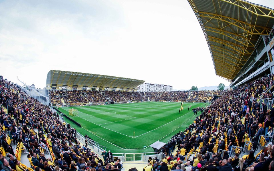 Ботев приема Левски на новия си стадион Христо Ботев в