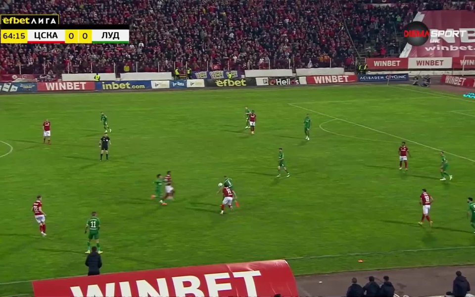 Дербито ЦСКА - Лудогорец предложи много твърди сблъсъци, които в