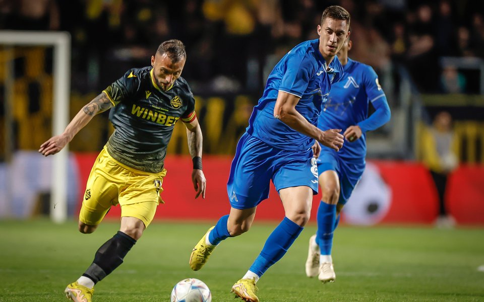 Халфът на Левски Андриан Краев ще получи първа повиквателна за