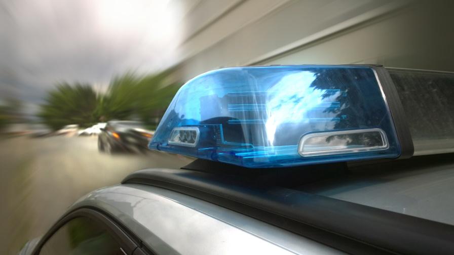 Две патрулки гонили 16-годишния ученик, хванат да шофира без книжка в Шумен
